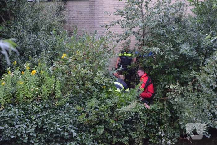 Persoon uit water gered
