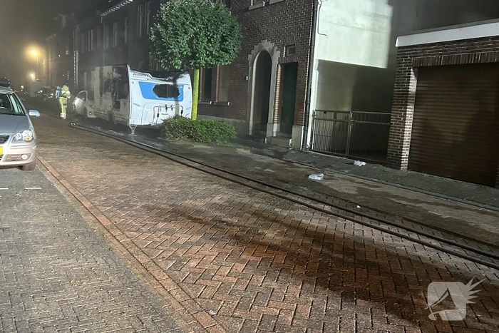 Fikse brand verwoest caravan