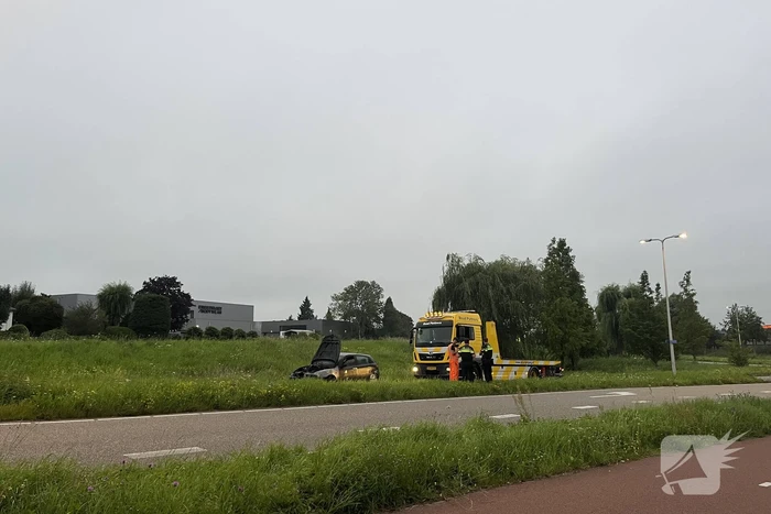 Auto loopt flinke schade op bij brand in motorcompartiment