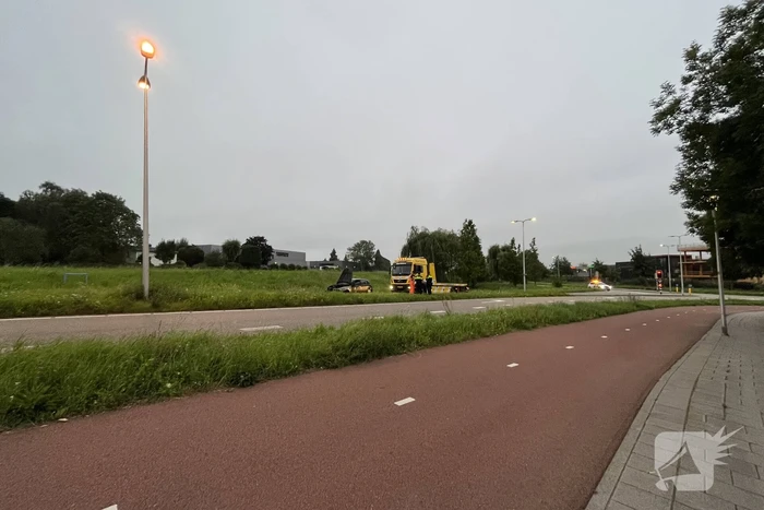Auto loopt flinke schade op bij brand in motorcompartiment