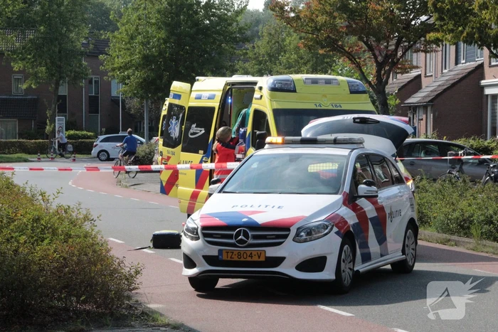 Motorrijder zwaargewond bij aanrijding met personenauto