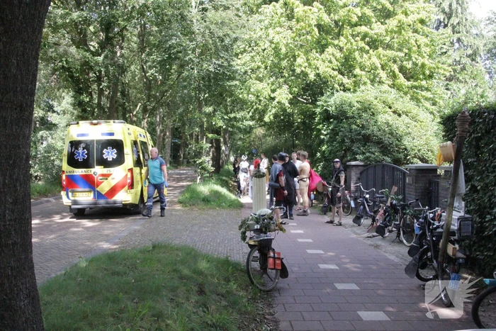 Scooterrijder op de vlucht na botsing met Solex