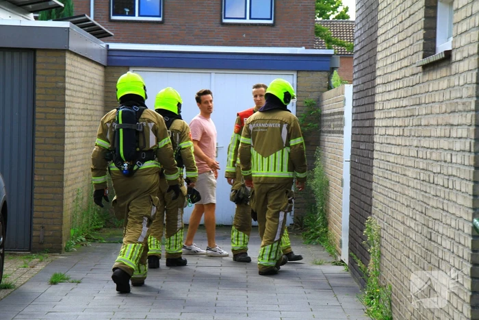 Brand in tuin van woning