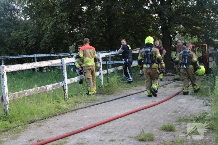 Schuur van boerderij volledig uitgebrand