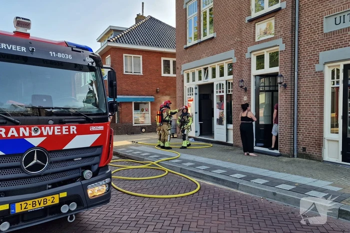 Katten gered bij brand in appartementencomplex