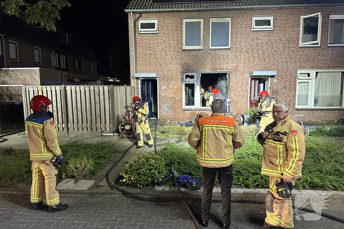 Veel rookontwikkeling bij uitslaande woningbrand