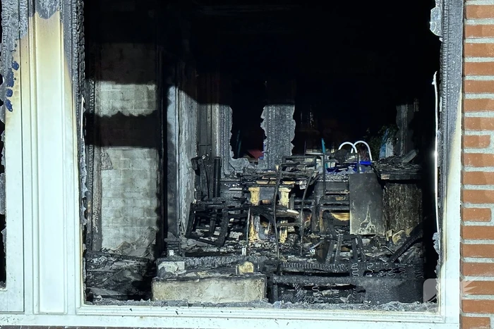 Veel rookontwikkeling bij uitslaande woningbrand