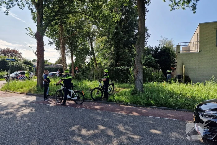 Persoon aangehouden in tuin na achtervolging
