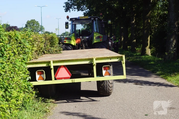 Fietser gewond bij botsing met tractor
