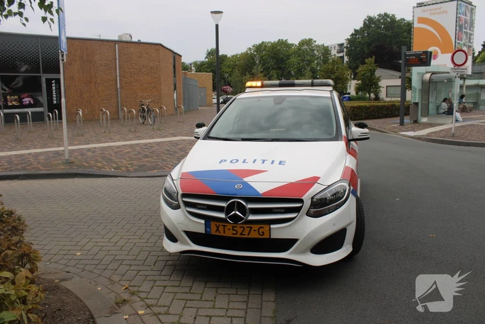 Oudere man geschept rijdens oversteken