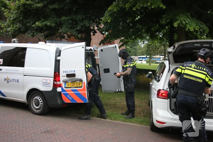 Politie overmeesterd verward persoon