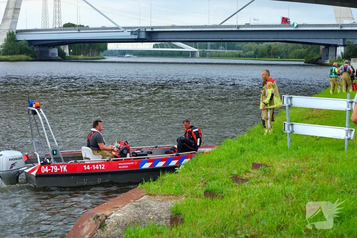 Zoekactie naar mogelijk te water geraakte fietser