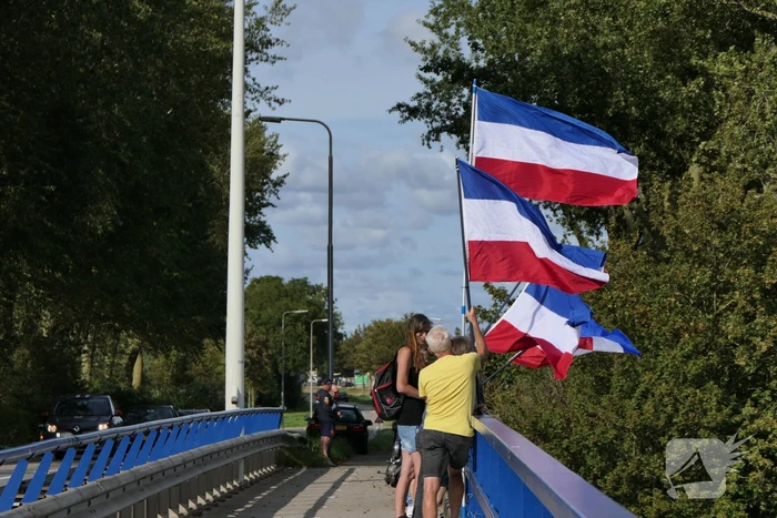 Demonstratie op viaduct