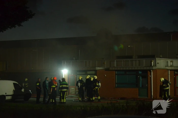 Grote brand in bedrijfspand