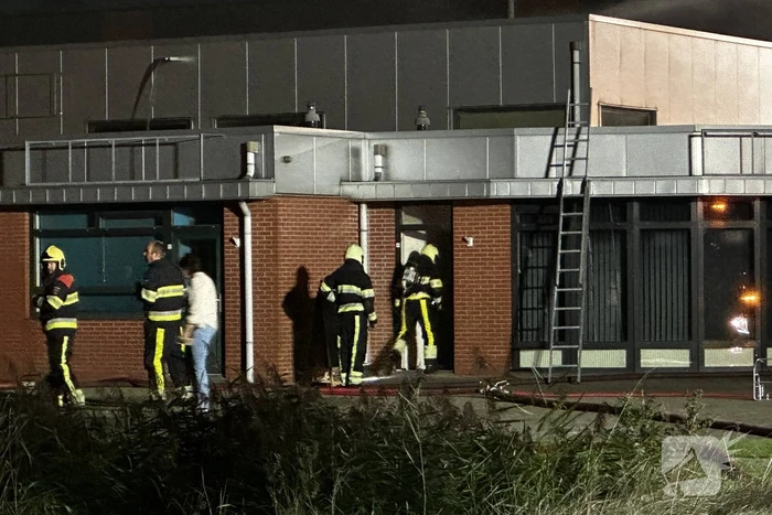 Grote brand in bedrijfspand