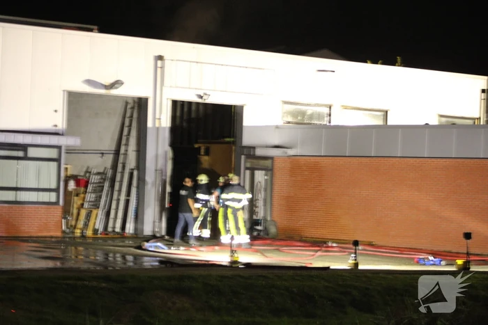 Grote brand in bedrijfspand
