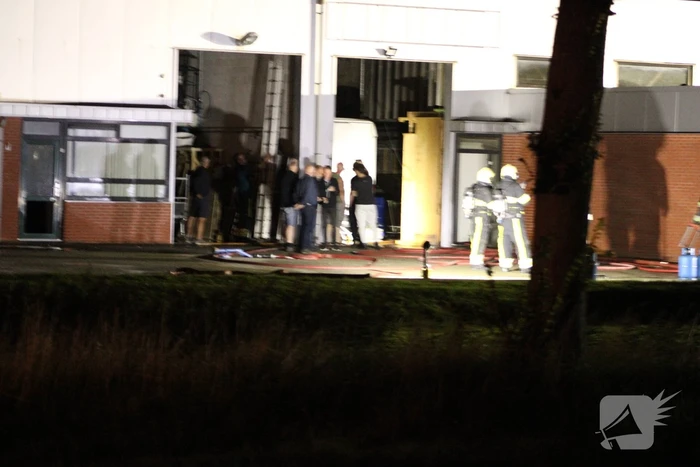 Grote brand in bedrijfspand