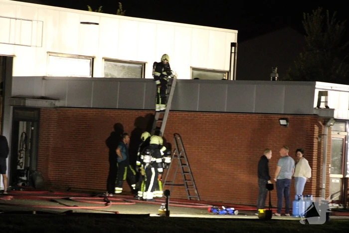Grote brand in bedrijfspand