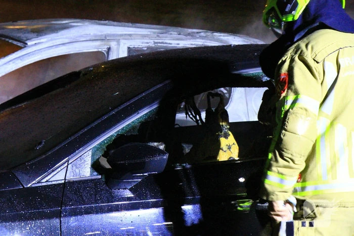 Auto's verwoest door brand