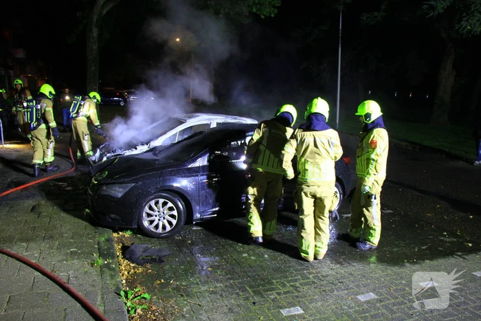 Auto's verwoest door brand