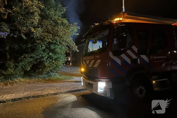 Deur in brand van oude gymzaal