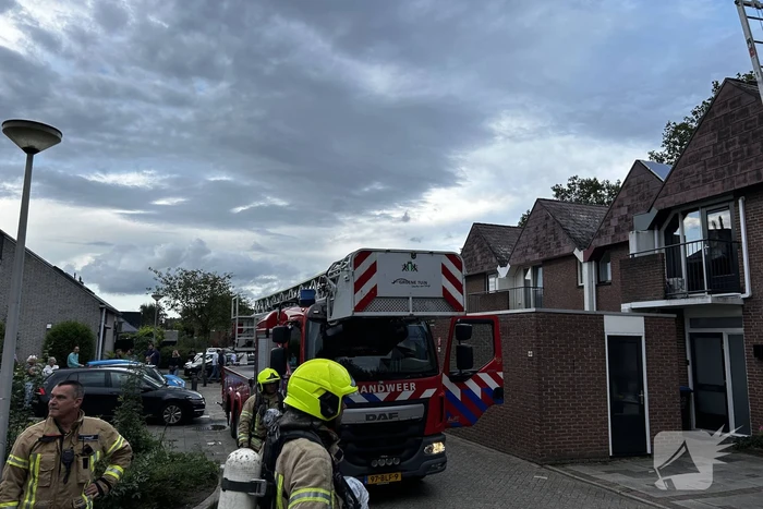 Schoorsteen veroorzaakt rookontwikkeling in woning van buren