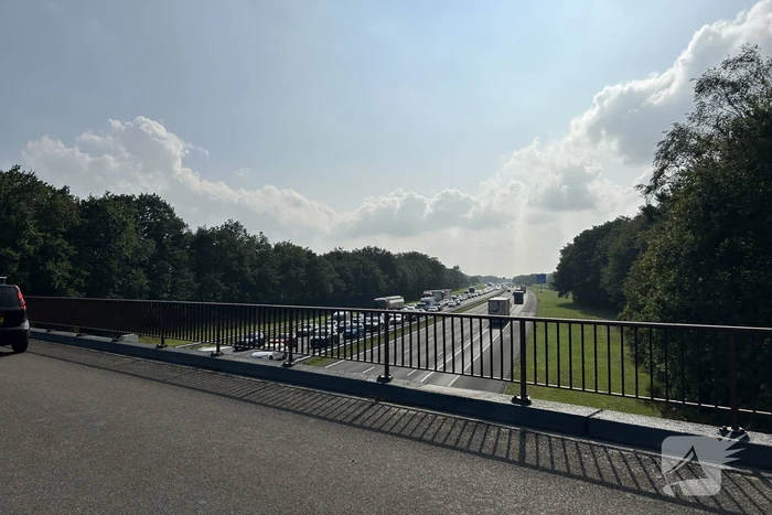 Grote file door ongeval met vrachtwagen