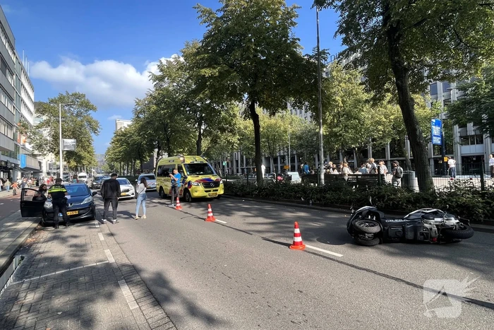 Motor aangereden door personenauto