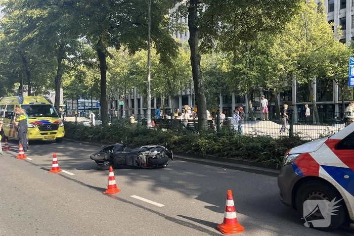 Motor aangereden door personenauto