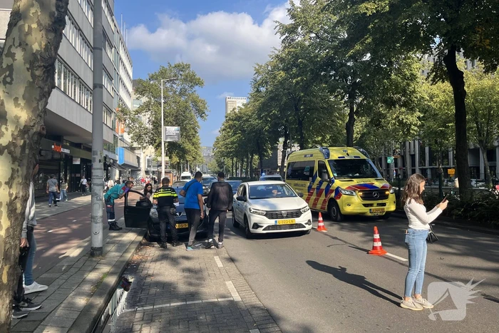 Motor aangereden door personenauto