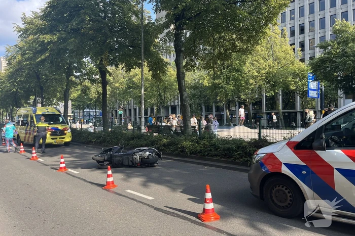 Motor aangereden door personenauto