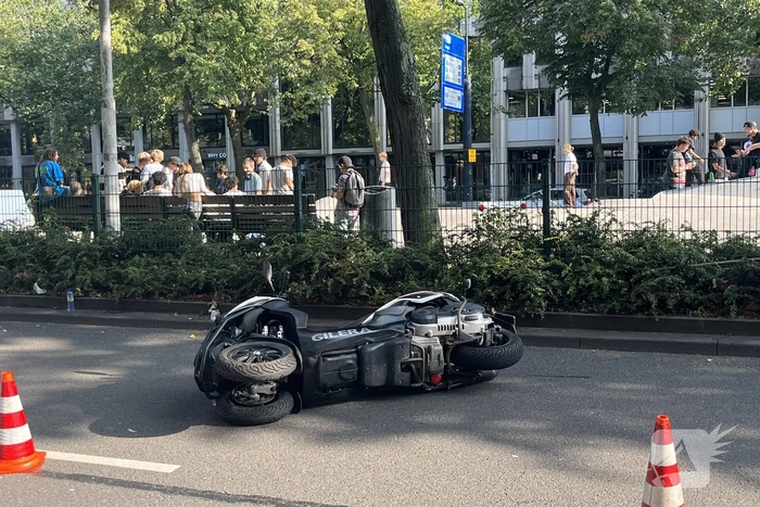 Motor aangereden door personenauto