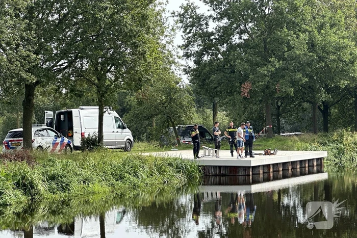 Overleden persoon aangetroffen in water