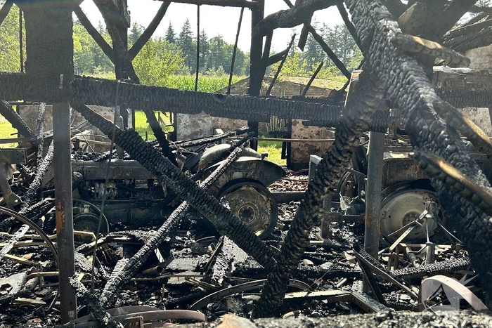 Schuur verwoest door brand