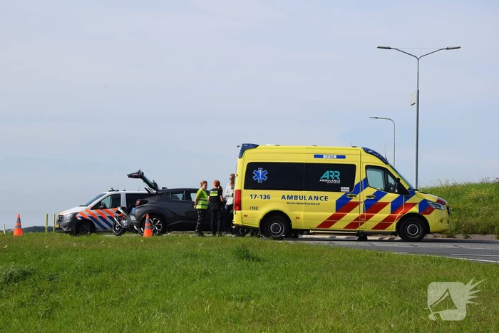 Motorrijder gewond bij ongeval op rotonde