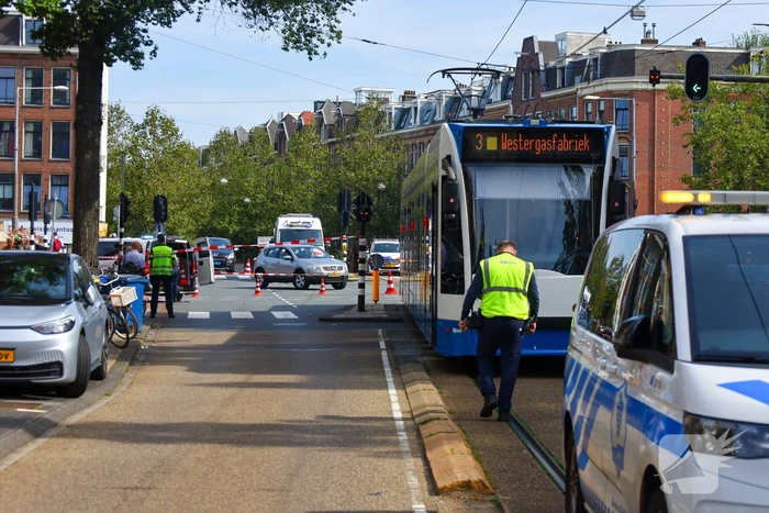 Vrouw met fiets aangereden door tram