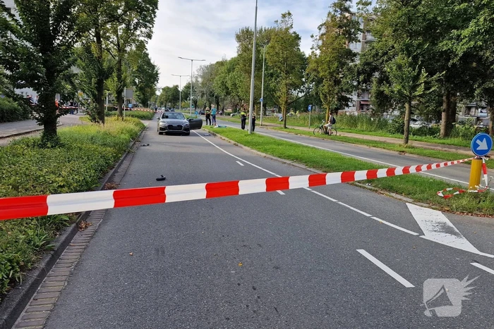 Persoon op elektrische step zwaargewond bij botsing
