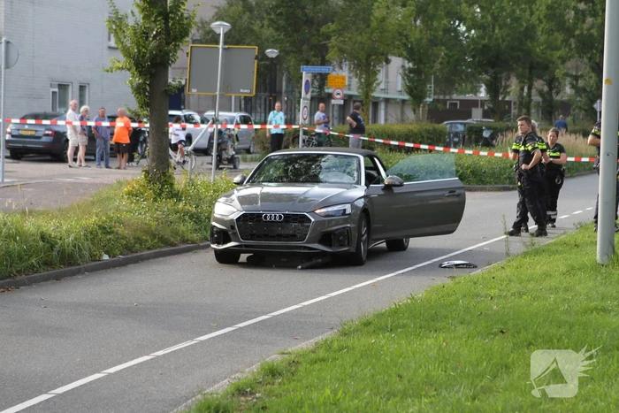 Persoon op elektrische step zwaargewond bij botsing