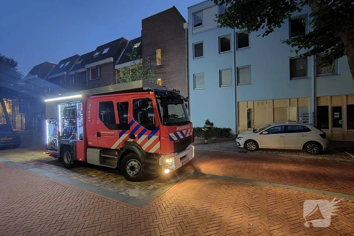 Woning vol rook door pannetje op het vuur