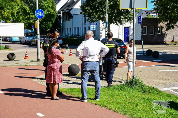 Scooterrijdster gewond bij aanrijding
