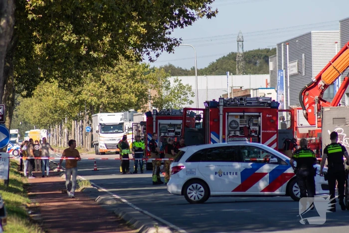 Brand op het dak van bedrijf