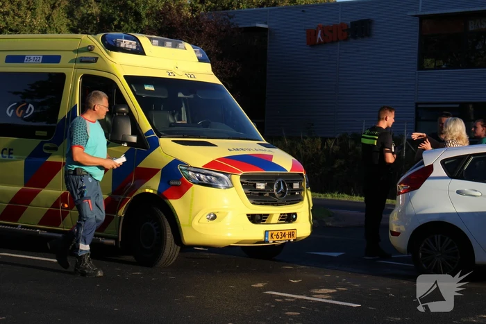 Veel schade na botsing tussen auto's