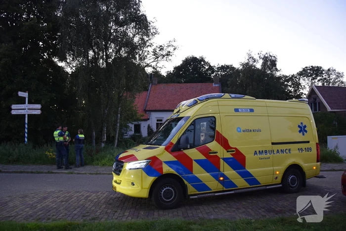 Gewonde na ongeval tussen brommer en wielrenner