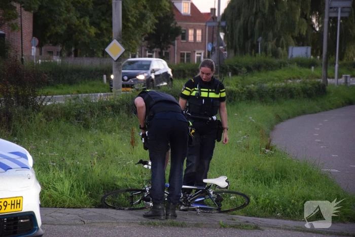 Gewonde na ongeval tussen brommer en wielrenner