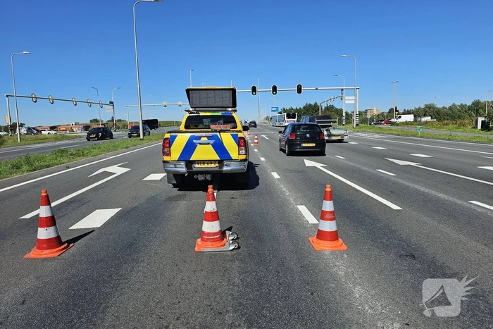 Opnieuw verliest vrachtwagen lading