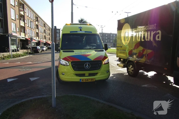 Aanrijding tussen een bakfiets en personenauto