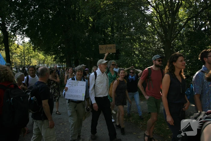 XR-demonstranten verzamelen zich voor nieuwe grote demonstratie