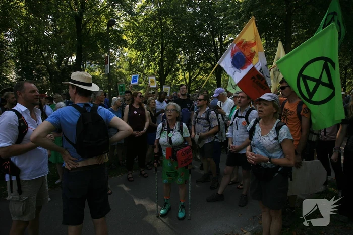 XR-demonstranten verzamelen zich voor nieuwe grote demonstratie