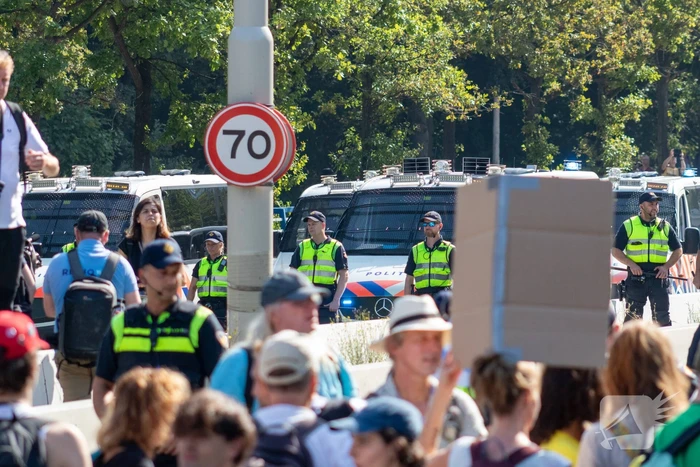 XR-demonstranten verzamelen zich voor nieuwe grote demonstratie
