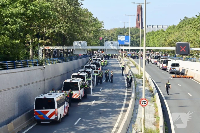 XR-demonstranten verzamelen zich voor nieuwe grote demonstratie
